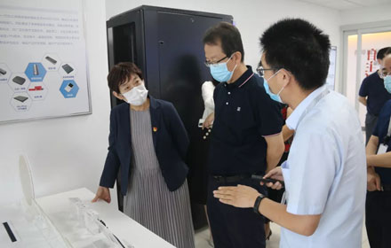 省市发改委高技术处党支部来6686体育官网首页开展党建交流活动